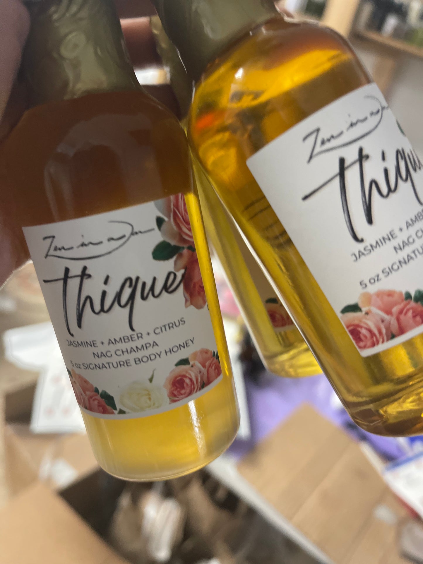 THIQUE Honey